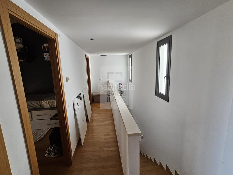 Foto 6575b9fa-3e5e-485a-a371-cf54b8ceca80. Zweistöckige wohnung mit heizung parking in Centre Figueres