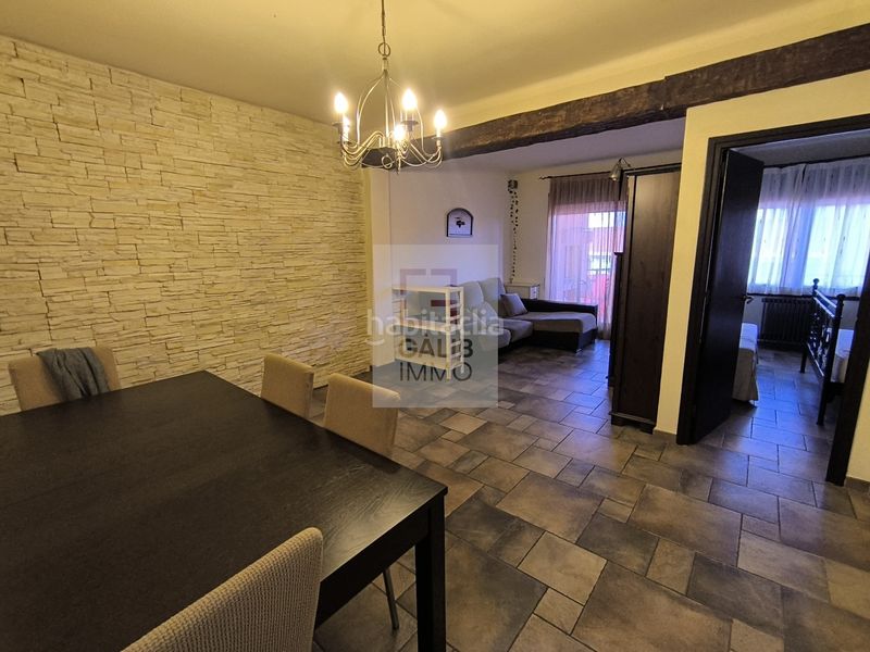 Foto 3109e542-c910-47fd-8009-58c41dcdc164. Pis amb calefacció aparcament a Centre Figueres