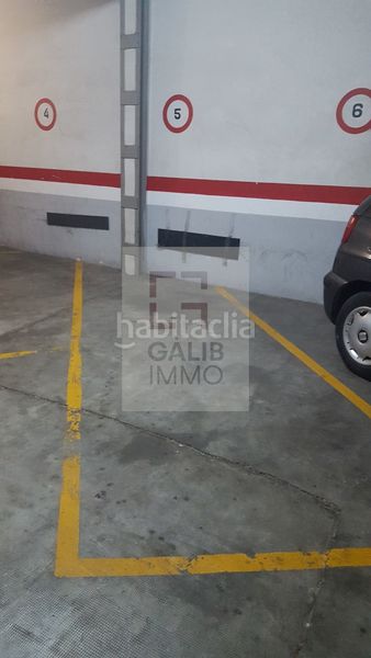 Foto a0c5364f-184b-496f-99f9-dc6d6384c43f. Pis amb calefacció aparcament a Centre Figueres