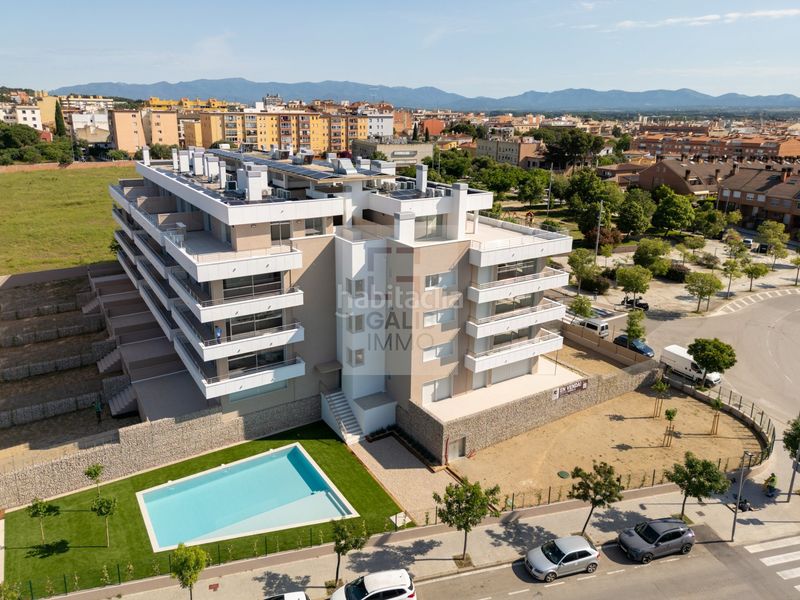 Foto 18fb314a-945d-4e9a-9cd3-fdd55ac88d0c. Àtic amb aparcament piscina a Poble Nou-Olivar Gran Figueres