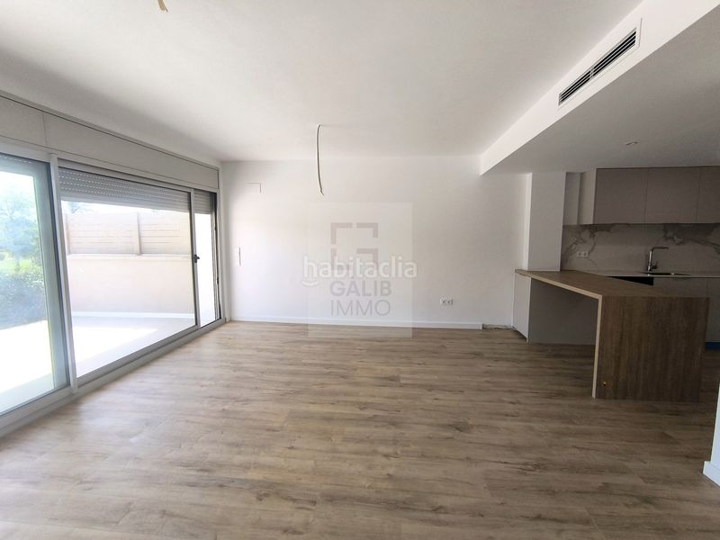 Foto c3ced34c-678e-4f6e-b955-772d07e6eb1b. Planta baixa amb aparcament piscina a Poble Nou-Olivar Gran Figueres