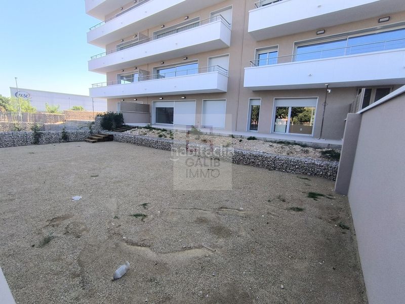 Foto c60f6f39-0c43-4248-8148-e3da6a9f8de5. Planta baixa amb aparcament piscina a Poble Nou-Olivar Gran Figueres