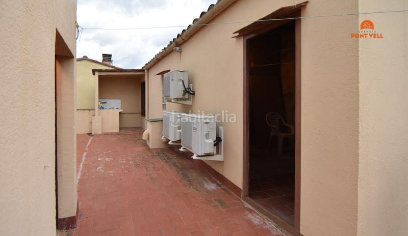 Foto 27e1f46e-6d86-44b6-8d9c-9d8c84cdb597. Casa adossada amb calefacció aparcament a Bisbal d´Empordà (La)