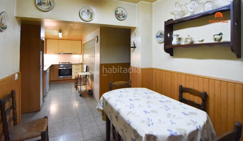 Foto d25ee137-34d3-4435-b0cf-c53fd8f97ce7. Casa adossada amb calefacció aparcament a Bisbal d´Empordà (La)