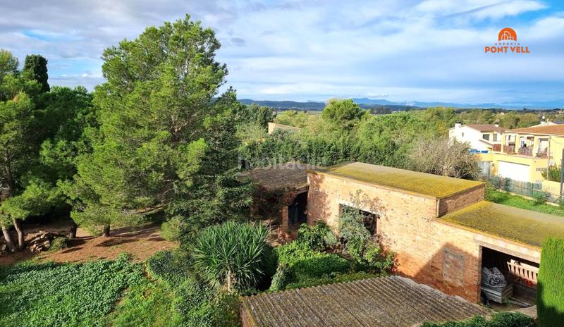 Foto 9371e29b-d369-47c4-8f79-19f965d2b71a. Masia a Verges