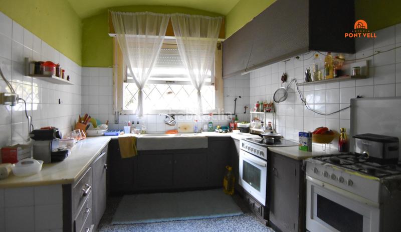 Foto b9ca50f3-8164-4851-86d2-39a124468953. Country house in Bisbal d´Empordà (La)