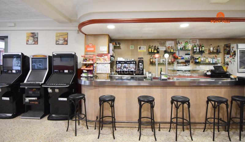 Foto 14da9899-fabe-4ffd-9f48-77ff33883238. Local comercial en Bisbal d´Empordà (La)