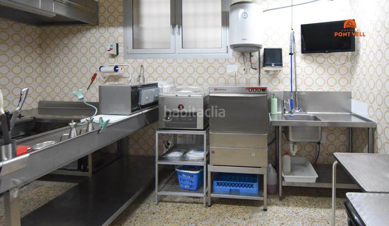 Foto 956bb25a-7f3e-4d93-ac48-c980c0050260. Local comercial en Bisbal d´Empordà (La)
