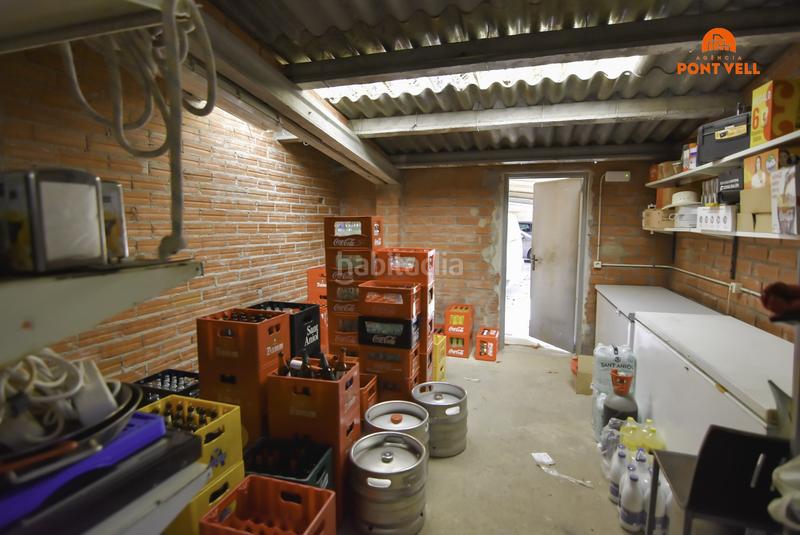 Foto fd6e6e68-2d82-40fe-8ba6-e2b6d03f788f. Pas-de-porte local commercial dans Bisbal d´Empordà (La)