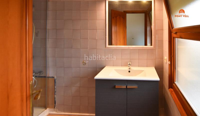 Foto 3cff1403-0382-405c-a674-cbb947942fdb. Casa adossada amb calefacció aparcament a Bisbal d´Empordà (La)