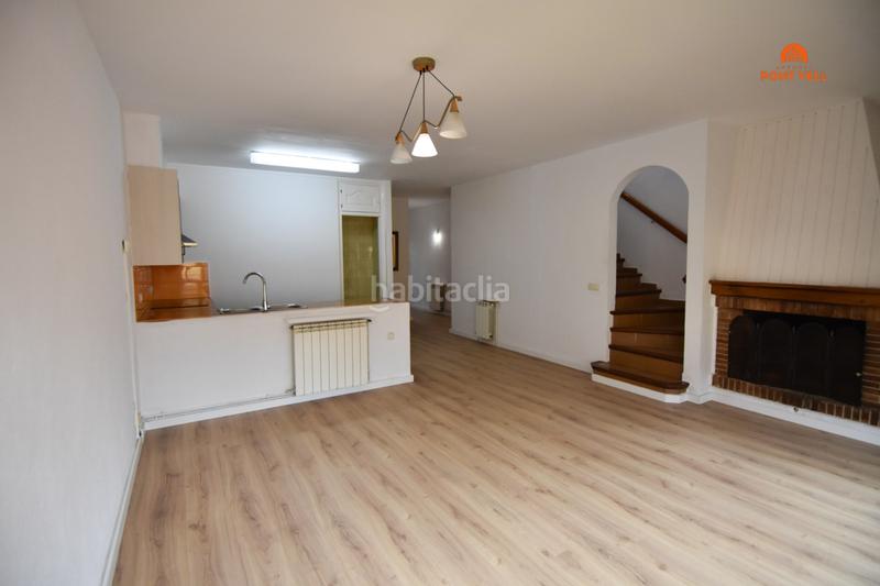 Foto 501cd4be-76c6-4441-9f3a-bafefb58b9c3. Casa adossada amb calefacció aparcament a Bisbal d´Empordà (La)