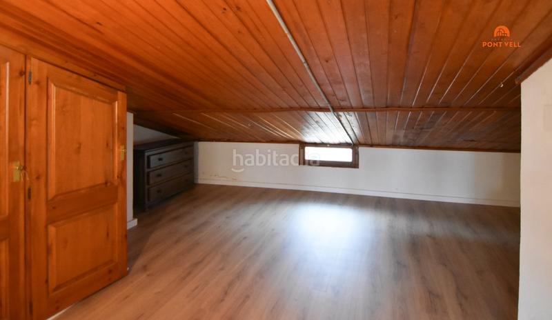 Foto c275ff33-3922-45ac-8f32-54a42fc86540. Casa adossada amb calefacció aparcament a Bisbal d´Empordà (La)