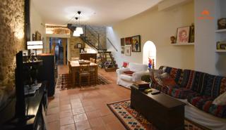 Masia a Bisbal d´Empordà (La)