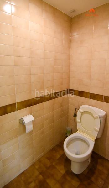 Foto 17ffb129-d09c-4816-8cb1-6a4d1a0f0e06. Location local commercial dans Bisbal d´Empordà (La)