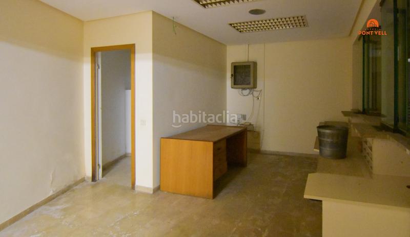 Foto a4af5eac-8e9d-43a4-915f-b76f9eb76326. Location local commercial dans Bisbal d´Empordà (La)