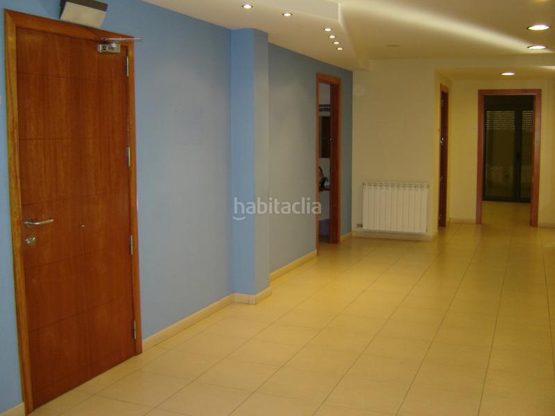 Foto 0f8f48d4-b22c-4d61-a3dc-3dd9ee2d5af9. Lloguer oficina amb calefacció a Bisbal d´Empordà (La)