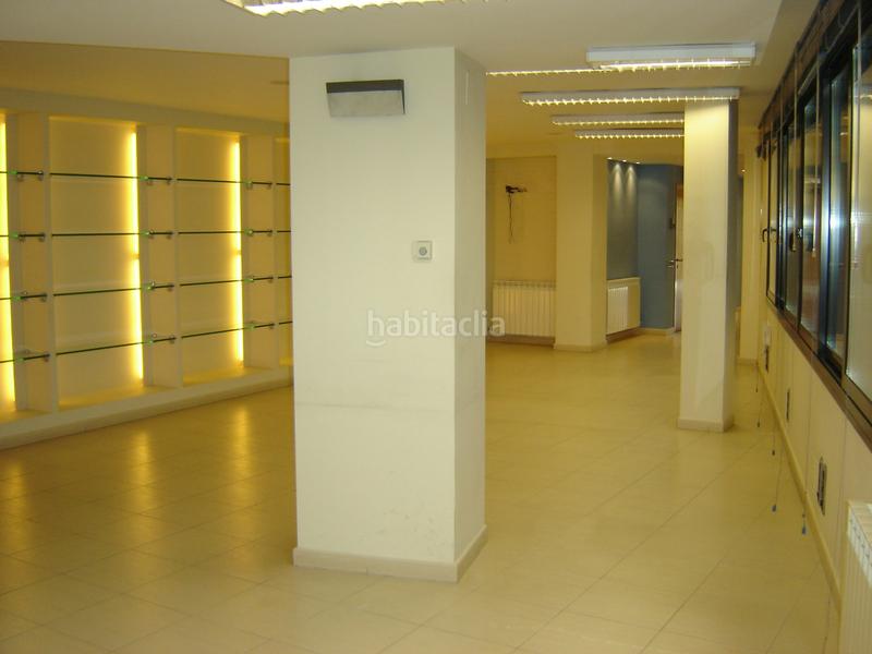 Foto 67a21b28-89bd-495c-afbc-add178140855. Lloguer oficina amb calefacció a Bisbal d´Empordà (La)