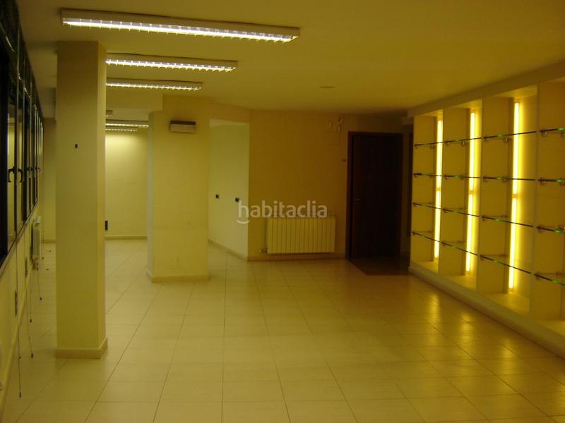 Foto 84017acf-e505-4570-a6ce-4de6a49bb33d. Lloguer oficina amb calefacció a Bisbal d´Empordà (La)