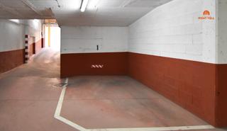 Autoparkplatz in Bisbal d´Empordà (La)