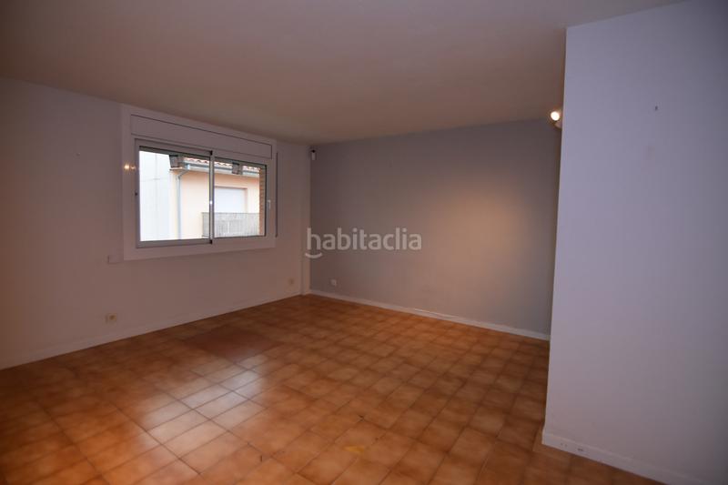 Foto b8a17b0a-a4b5-47ff-bc06-1feab490b93d. Pis a Bisbal d´Empordà (La)