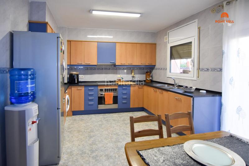 Foto 20ecc708-d733-4bf8-ae4a-d85fb89a3add. Casa adossada amb calefacció aparcament a Bisbal d´Empordà (La)