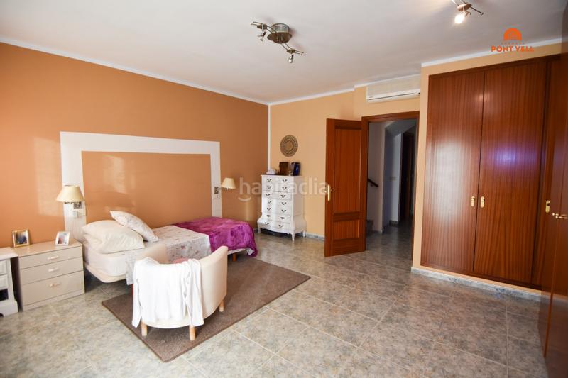 Foto 26b51bd7-b67e-4bdf-a961-8aba38bb02d3. Casa adossada amb calefacció aparcament a Bisbal d´Empordà (La)