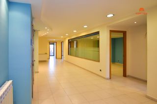 Lloguer Local Comercial a Bisbal d´Empordà (La)