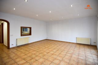 Etagenwohnung in Bisbal d´Empordà (La)