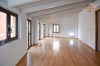 Lloguer Local Comercial a Bisbal d´Empordà (La)