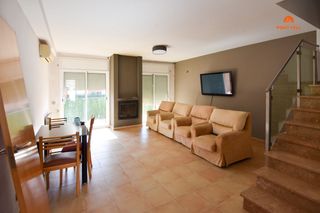 Casa pareada en Bisbal d´Empordà (La)