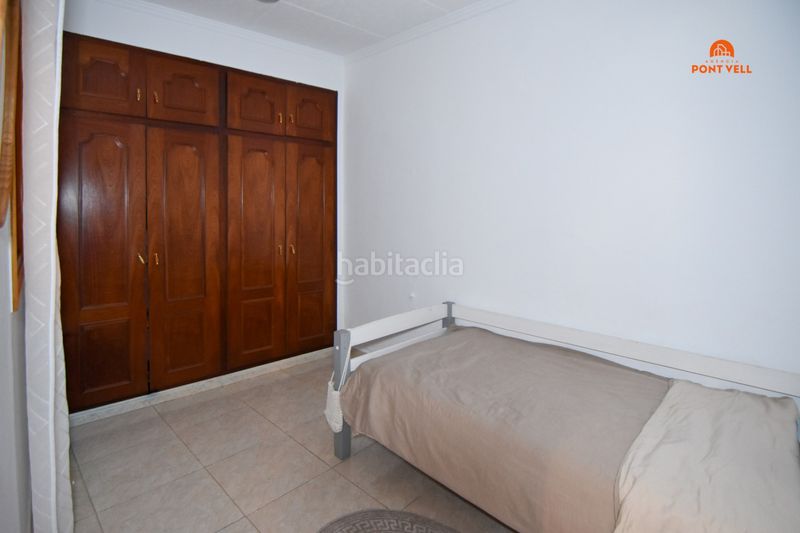 Foto b38a1f98-5f24-4a6d-87c1-1b0805b02077. Edificio en Bisbal d´Empordà (La)
