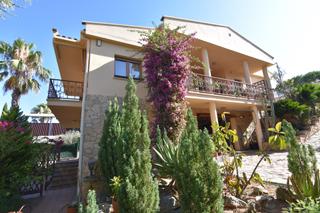 Casa a Bisbal d´Empordà (La)