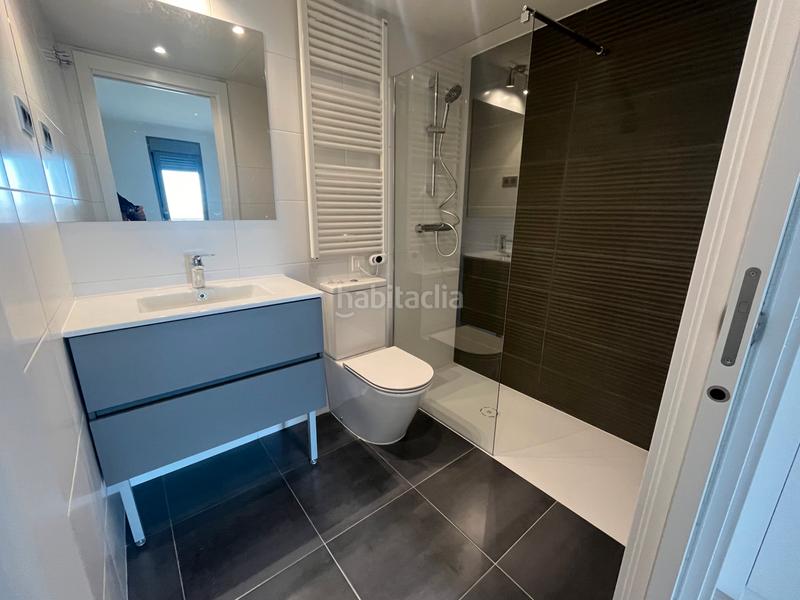 Foto e5ddef05-c6f0-43f7-86ac-a9516d22fb21. Rent flat with heating pool in Gorg Badalona