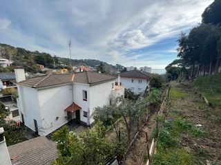 Xalet  Carrer de jaume i. Casa a 4 vents al costa de la platja