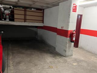 Parking coche en Carrer del consell de cent 447