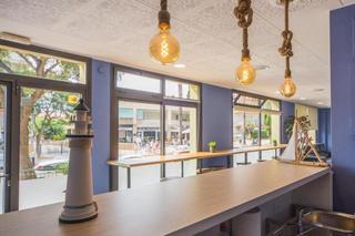 Local Comercial  Carrer punta dels escuts. Local y apartamento
