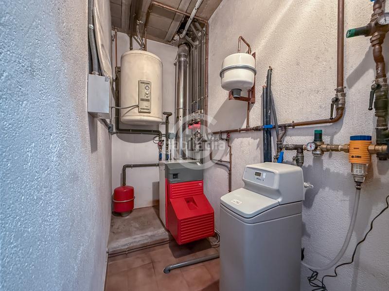 Foto 24de5f95-f381-47c2-99bc-ec752ac01ace. Casa a carrer del terri 5 a Mont-ras