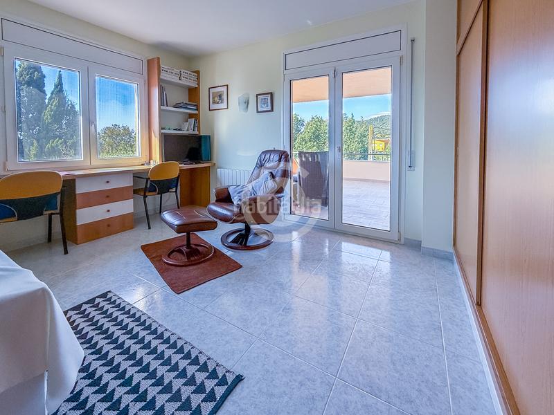 Foto 31663904-1ddf-49ce-bdac-df5429d5e171. Casa a carrer del terri 5 a Mont-ras