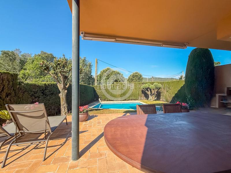 Foto 3b70f801-b117-43a7-af6d-61dbf5111401. Casa a carrer del terri 5 a Mont-ras