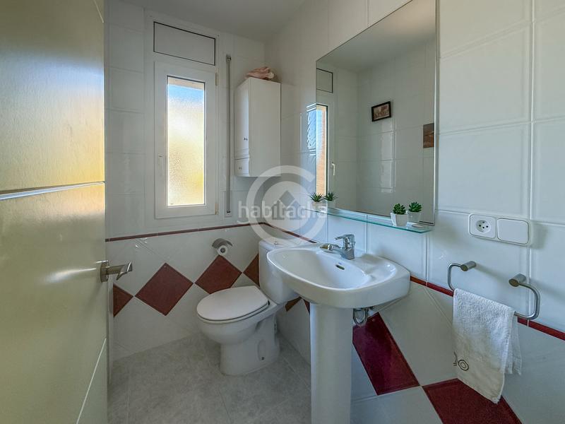 Foto 4de8dd54-9cec-4df2-9b51-7f266db08b43. Casa a carrer del terri 5 a Mont-ras