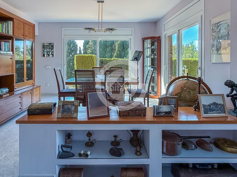 Foto 8a2cd363-a9b9-450e-9507-7b6465ae820d. Casa a carrer del terri 5 a Mont-ras