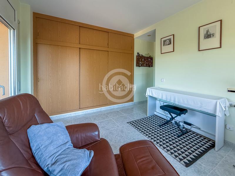 Foto a4e36713-4210-49af-b60a-ebf1bd8f9279. Casa a carrer del terri 5 a Mont-ras