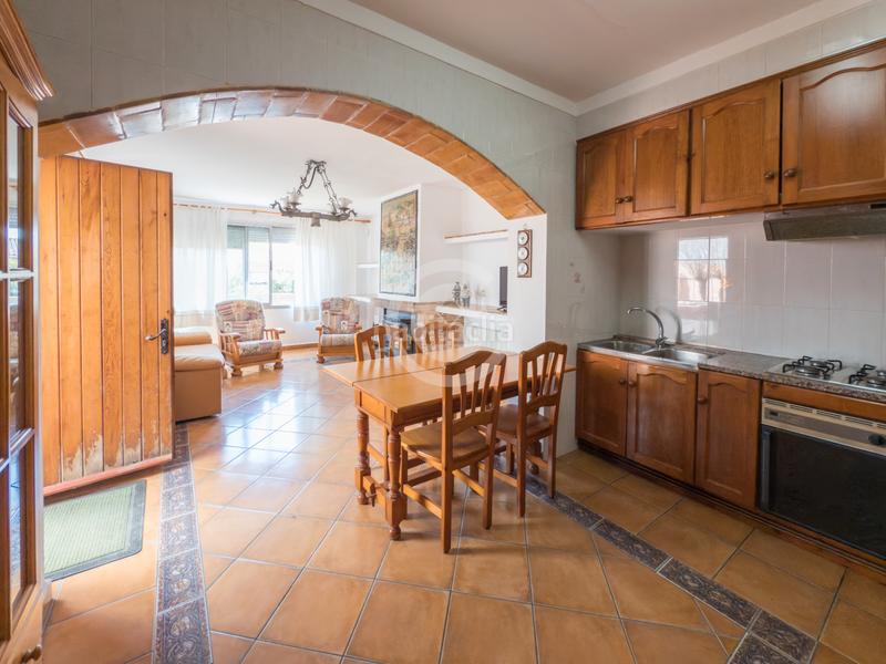 Foto c7a365cd-1d8e-488b-a614-1b25f9b8efcf. Semi detached house with fireplace heating parking in Palafrugell