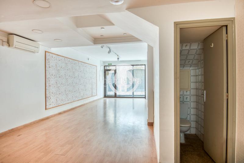 Foto 04216ddf-9784-4424-b901-b8b34bd3e498. Casa adosada casa de pueblo con local comercial en el centro – un proyecto con infinitas posibilidades en Palafrugell