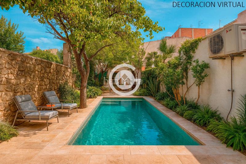 Foto ad0b6ef7-5d4b-4b03-a856-c7bbb84bf132. Casa adosada casa de pueblo con local comercial en el centro – un proyecto con infinitas posibilidades en Palafrugell