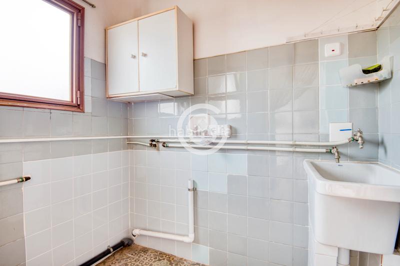 Foto cee5ce34-b387-45ee-a102-b874ddc6faf5. Casa adosada casa de pueblo con local comercial en el centro – un proyecto con infinitas posibilidades en Palafrugell
