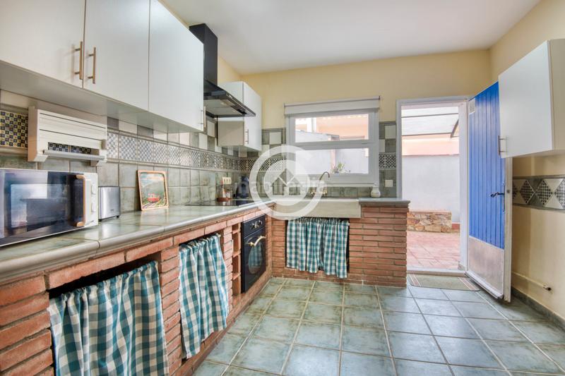 Foto d2c4823b-cf82-4a77-afb6-608c164489ce. Casa adossada amb xemeneia aparcament a La Punxa Palafrugell