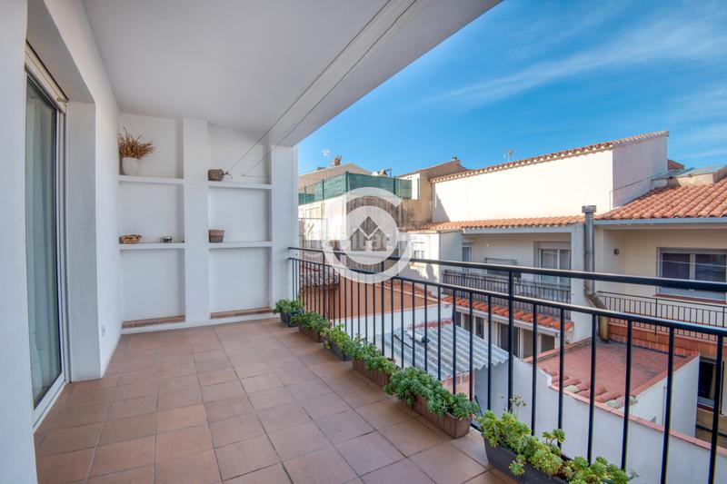 Foto e6e723e5-2fa5-4454-8078-ec0e62bc97fe. Casa adossada amb xemeneia aparcament a La Punxa Palafrugell