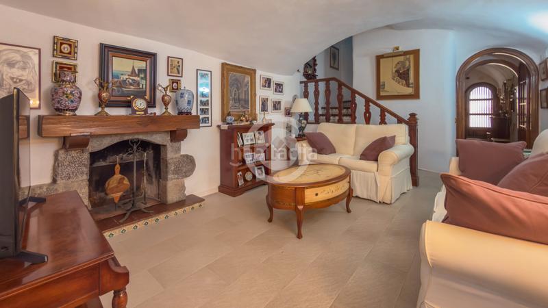 Foto 64f7661e-c220-4e28-bccc-f89aeddd869f. Casa adossada amb xemeneia calefacció a Centre Palafrugell