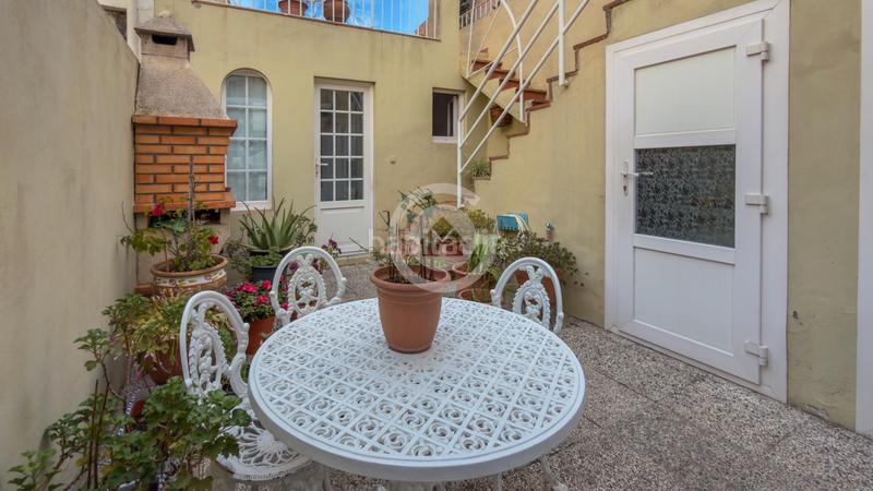 Foto 9814c611-0f8e-46ac-aabc-021a9a8fd44a. Casa adossada amb xemeneia calefacció a Centre Palafrugell